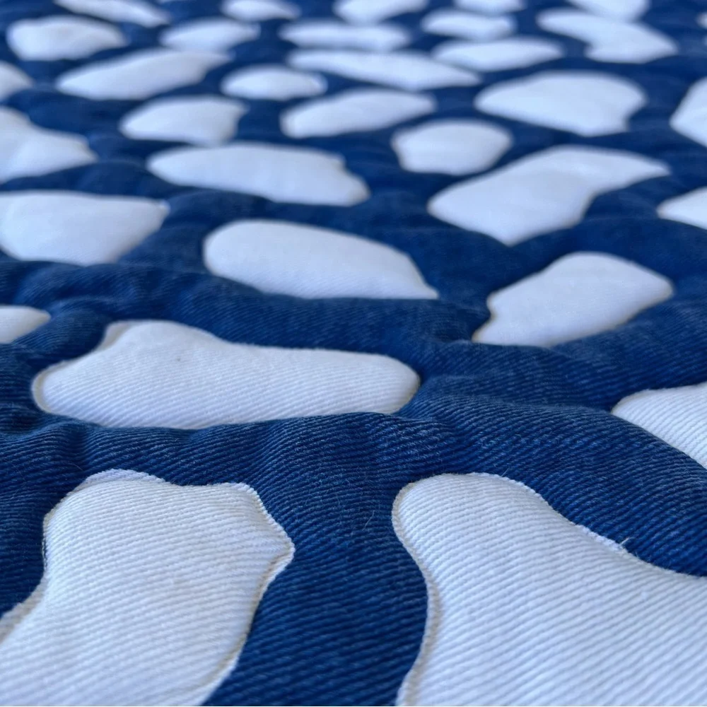 Annie Selke Pinecone Hill Pebbles Blue White Quilted Pillow Cover 22x22 GUC
